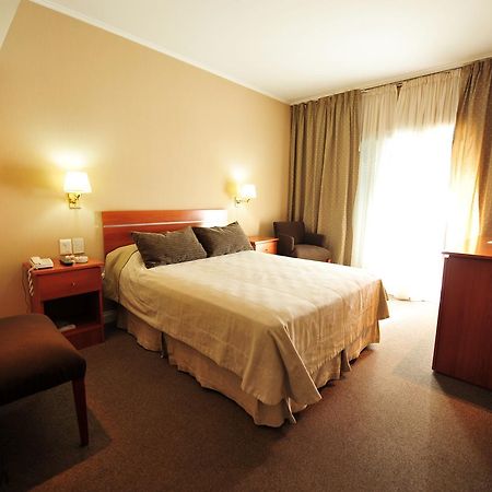 Plaza Hotel 라리오하 외부 사진