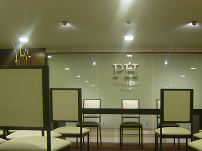 Plaza Hotel 라리오하 외부 사진