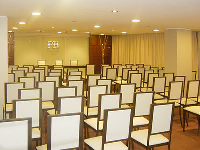Plaza Hotel 라리오하 외부 사진